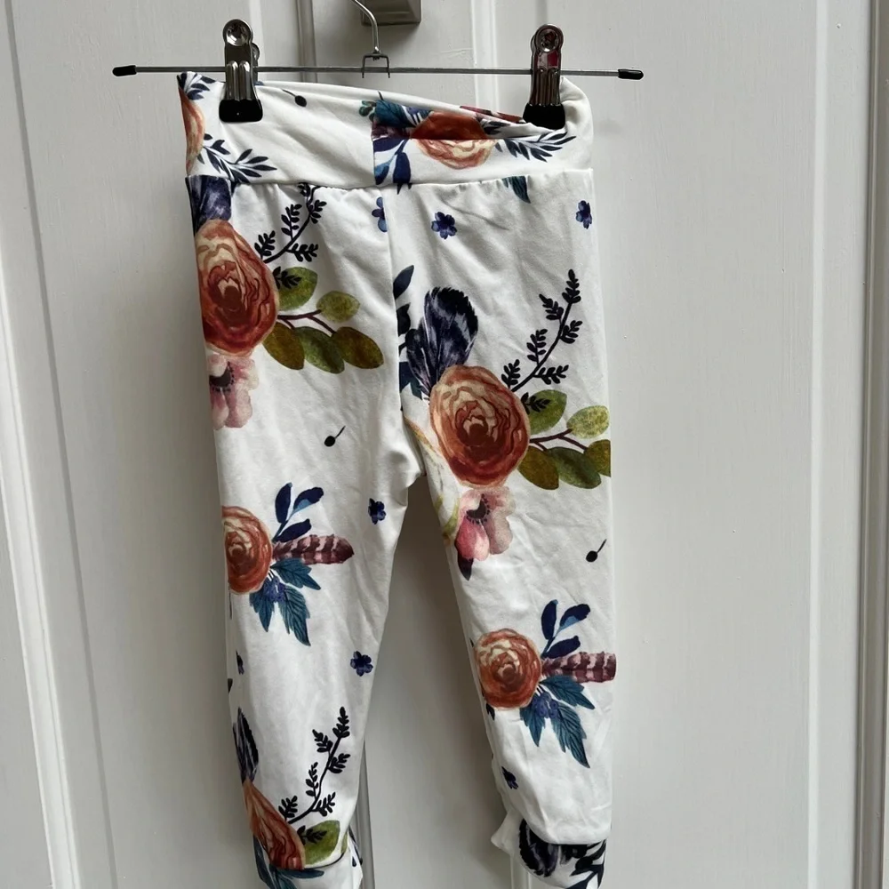 Size 2T Floral White, Brown and Green Stretch Legging Pants - Picture 3 of 4